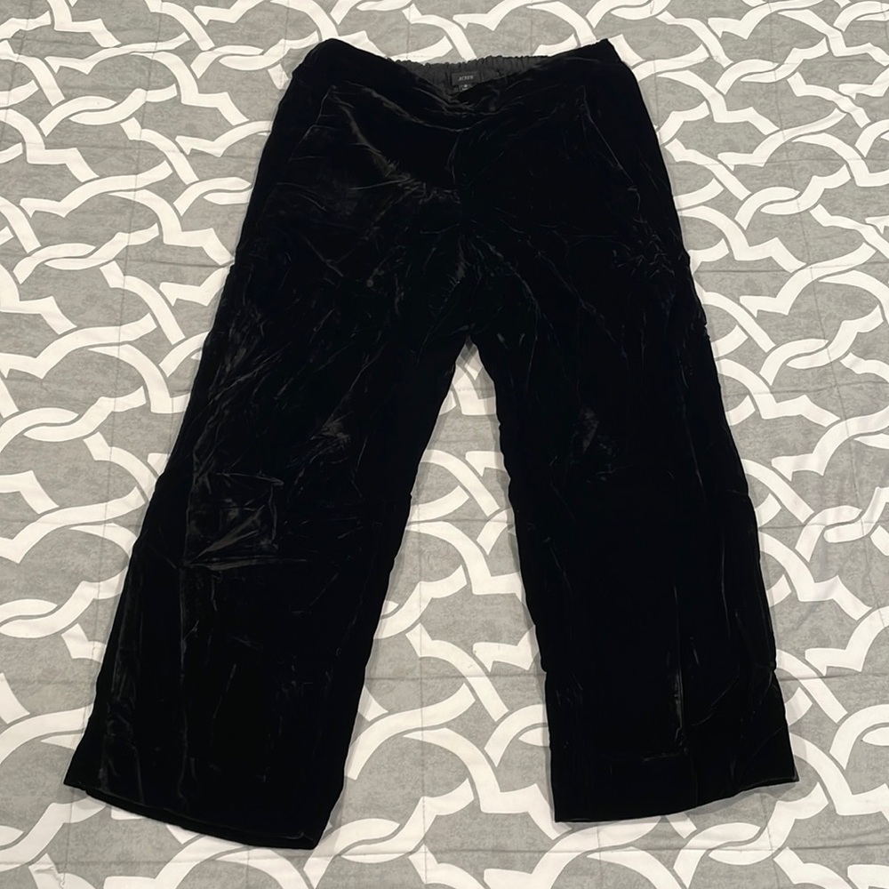 J. Crew Size 8 Black Velvet Cropped Pants